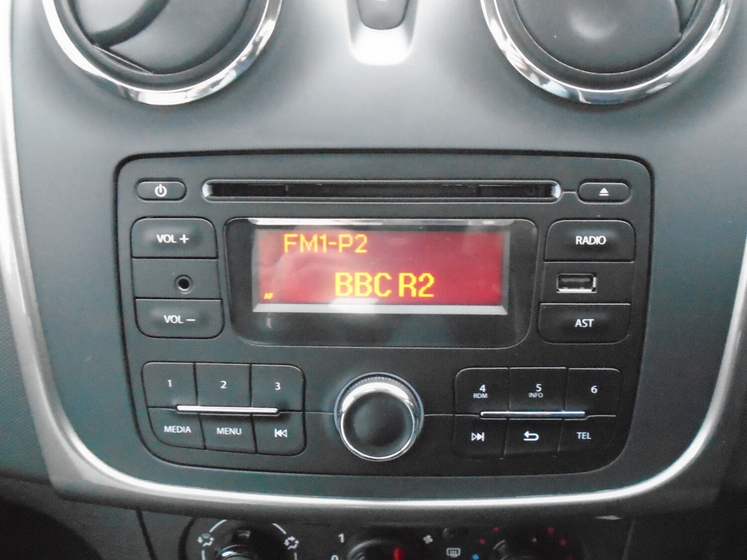 Used Dacia Sandero Stepway 2016 for sale - 77392132: Photo 14