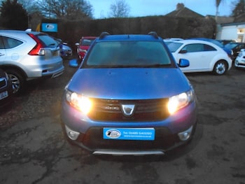 Used Dacia Sandero Stepway 2016 for sale - 77392132: Photo