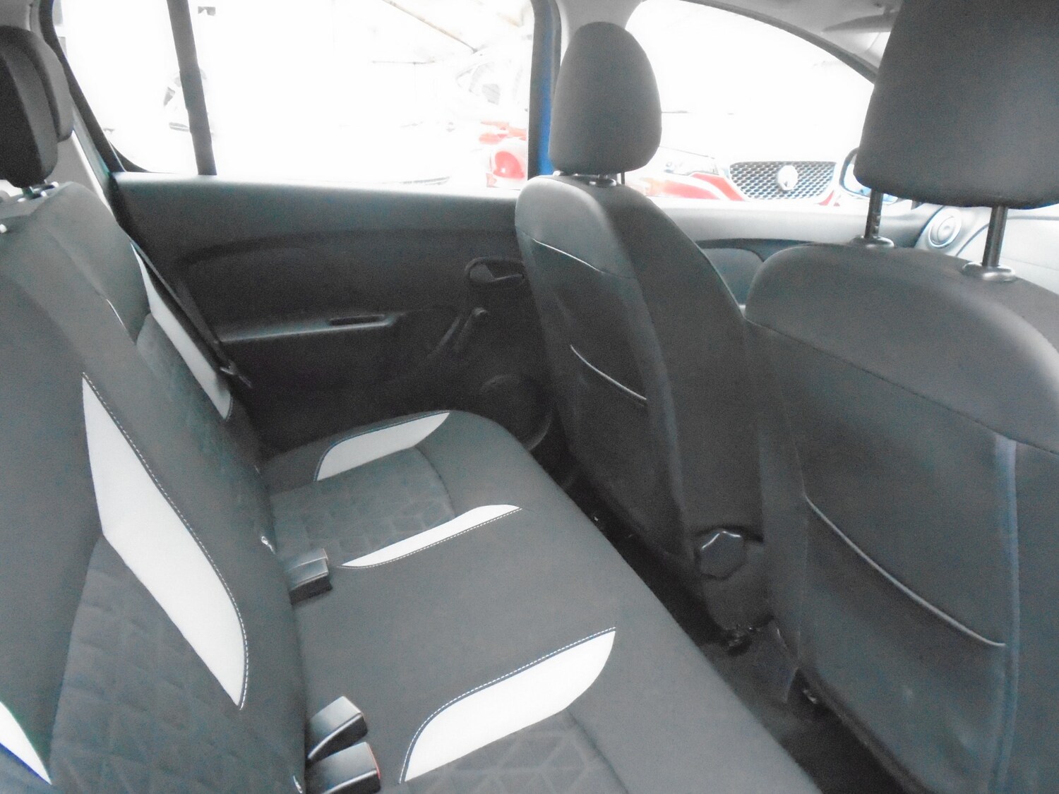 Used Dacia Sandero Stepway 2016 for sale - 77392132: Photo 8