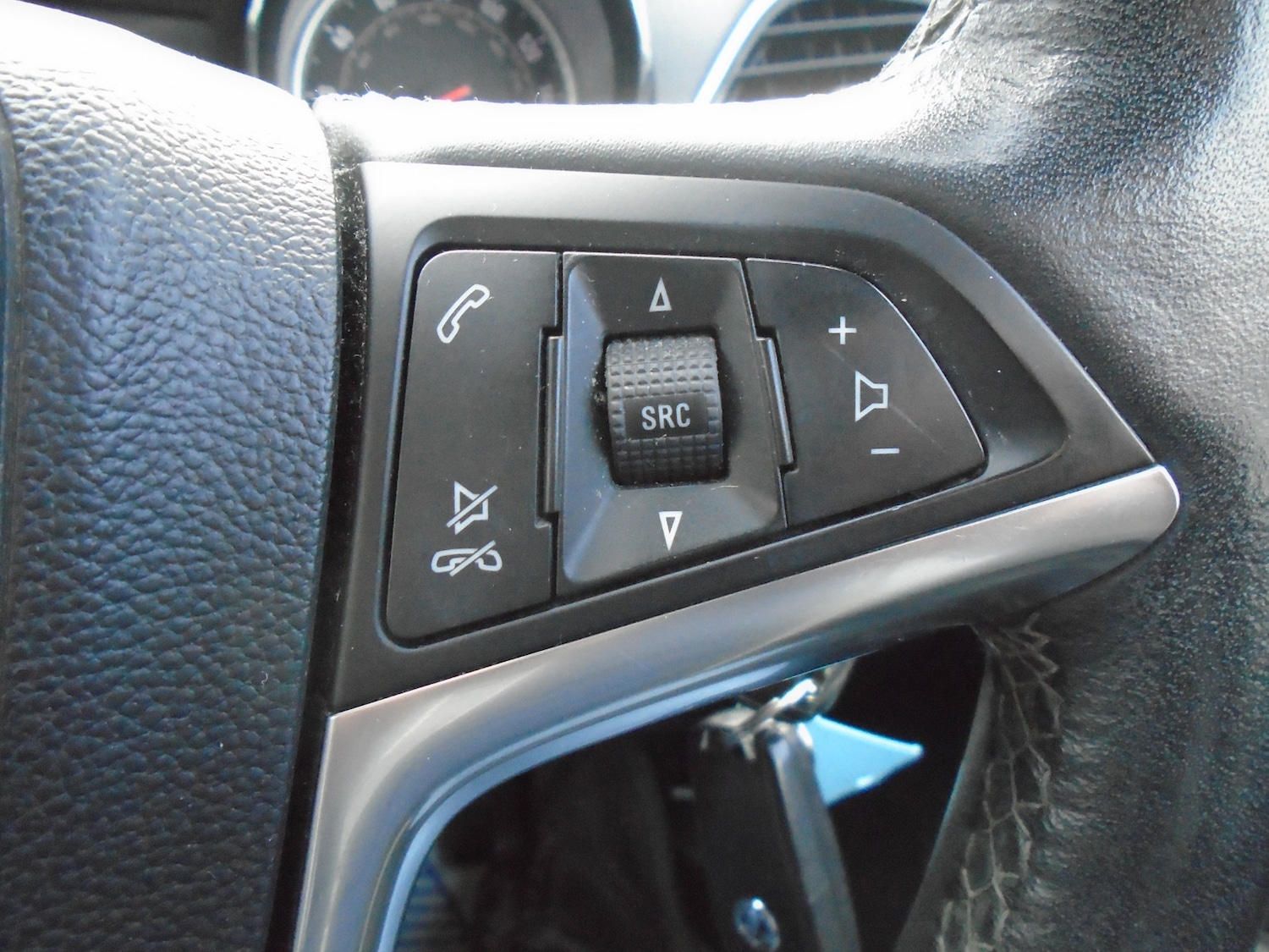 Used Vauxhall Mokka 2015 for sale - 76542523: Photo 16