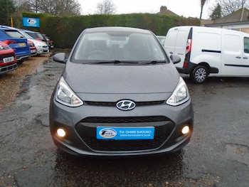 Used Hyundai i10 2015 for sale - 76879093: Photo
