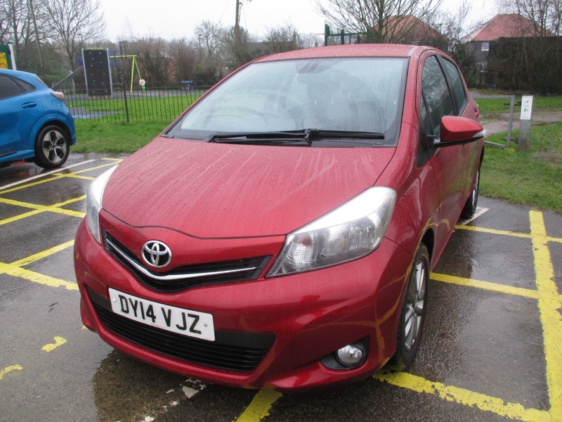 Used Toyota Yaris 2014 for sale - 77189017: Photo 17