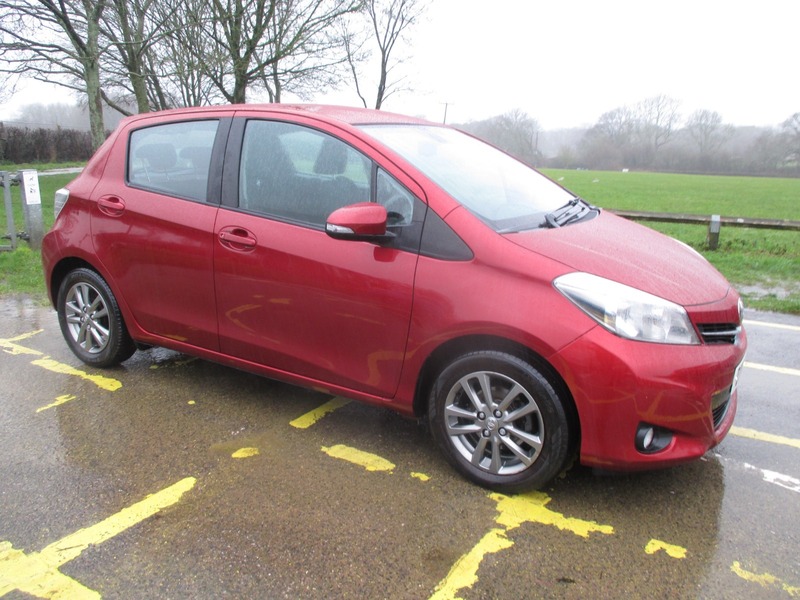 Used Toyota Yaris 2014 for sale - 77189017: Photo 3