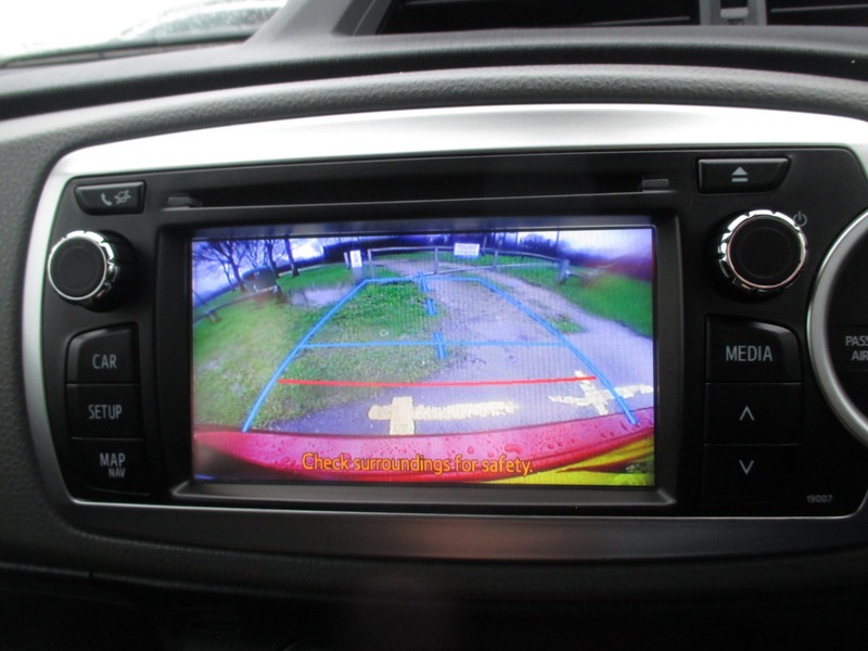 Used Toyota Yaris 2014 for sale - 77189017: Photo 39