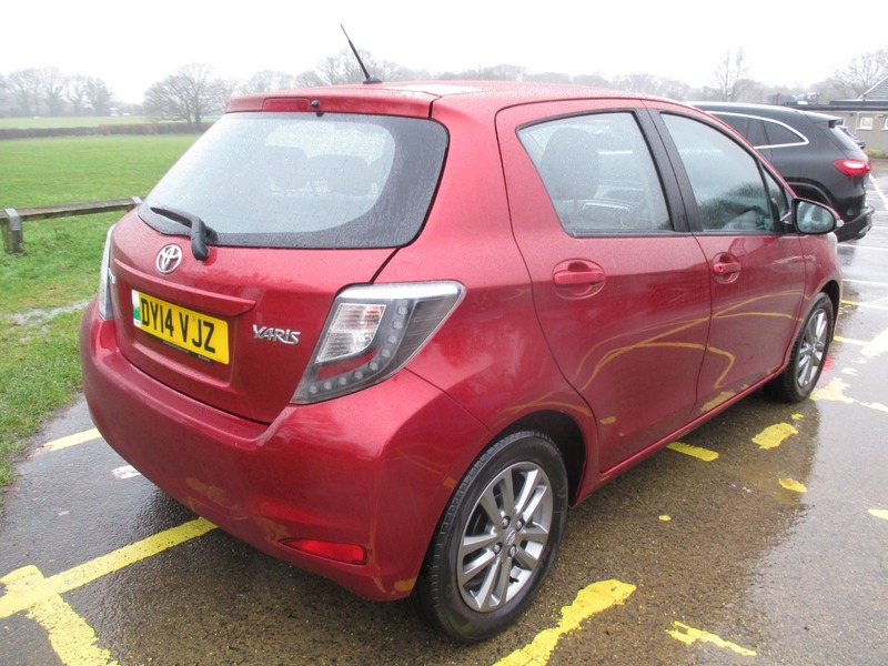 Used Toyota Yaris 2014 for sale - 77189017: Photo 8