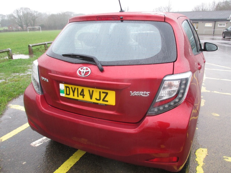Used Toyota Yaris 2014 for sale - 77189017: Photo 9