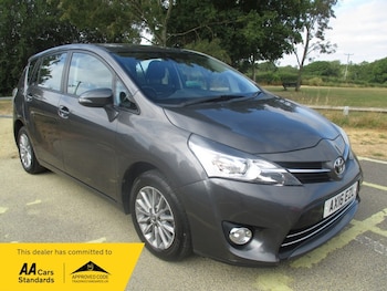 Used Toyota Verso 2016 for sale - 79371309: Photo