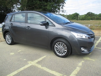 Used Toyota Verso 2016 for sale - 79371309: Photo