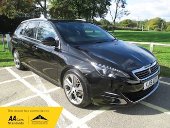 Used Peugeot 308 2015 for sale - 76192713: Photo