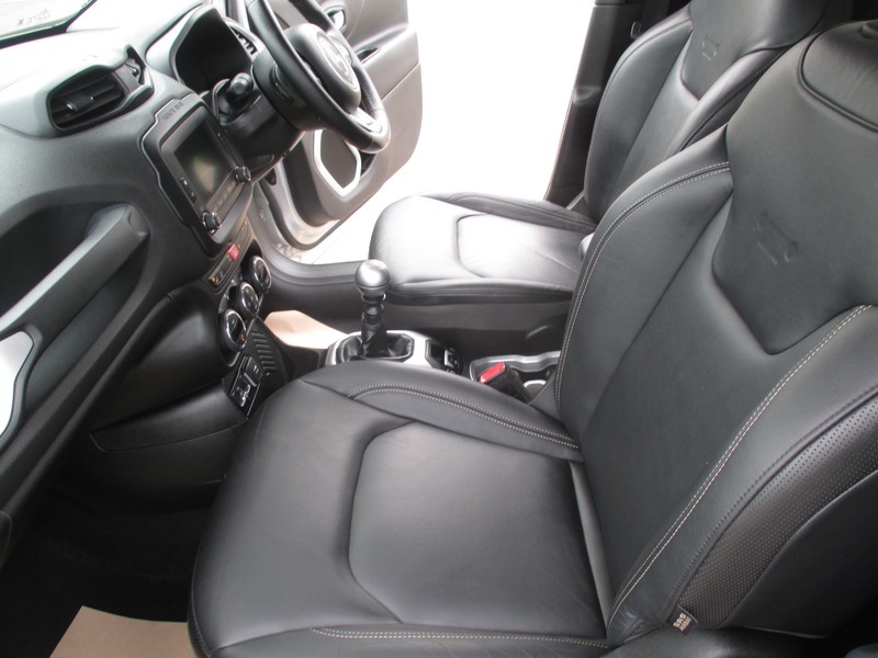 Used Jeep Renegade 2016 for sale - 78062065: Photo 32