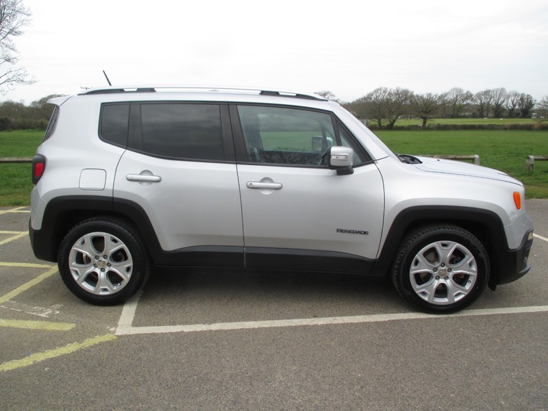 Used Jeep Renegade 2016 for sale - 78062065: Photo 6