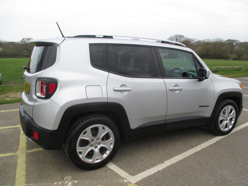 Used Jeep Renegade 2016 for sale - 78062065: Photo 8