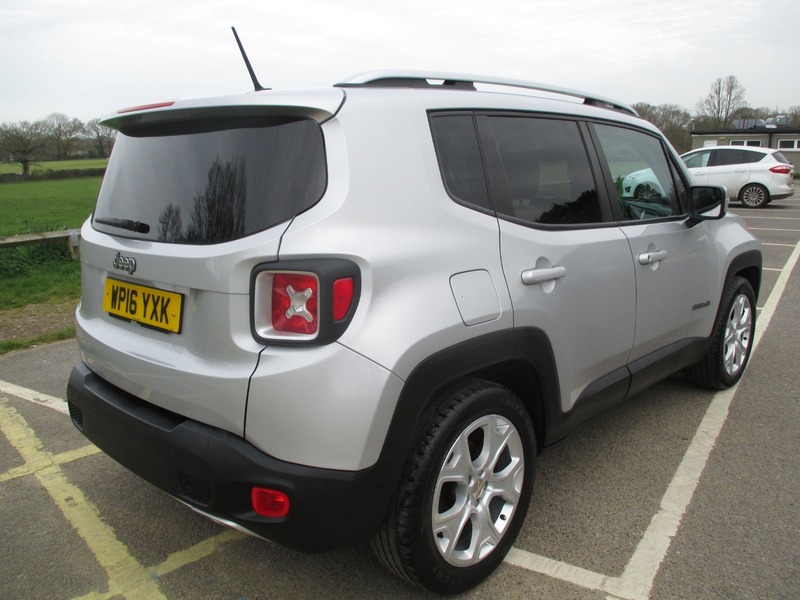 Used Jeep Renegade 2016 for sale - 78062065: Photo 9