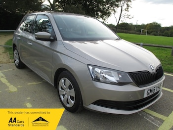 Used Skoda Fabia 2015 for sale - 76192730: Photo
