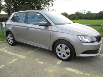Used Skoda Fabia 2015 for sale - 76192730: Photo