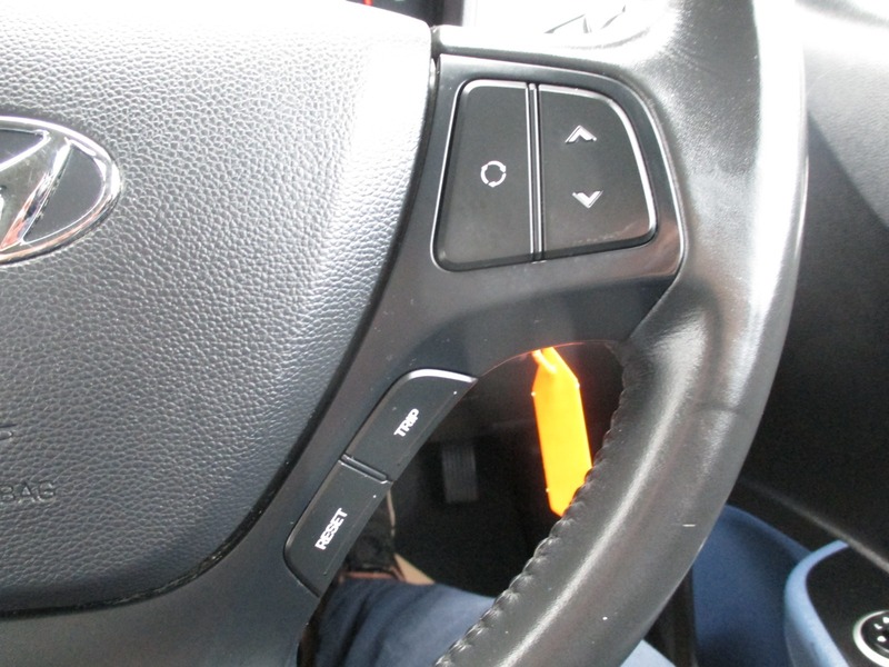 Used Hyundai i10 2016 for sale - 76482650: Photo 26