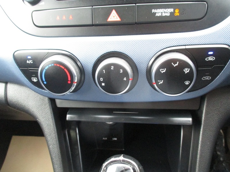 Used Hyundai i10 2016 for sale - 76482650: Photo 30