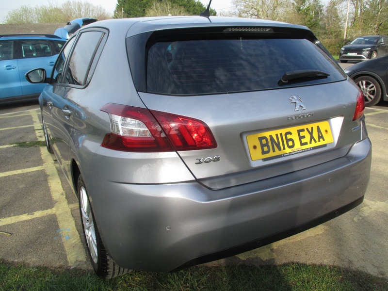Used Peugeot 308 2016 for sale - 77968118: Photo 11