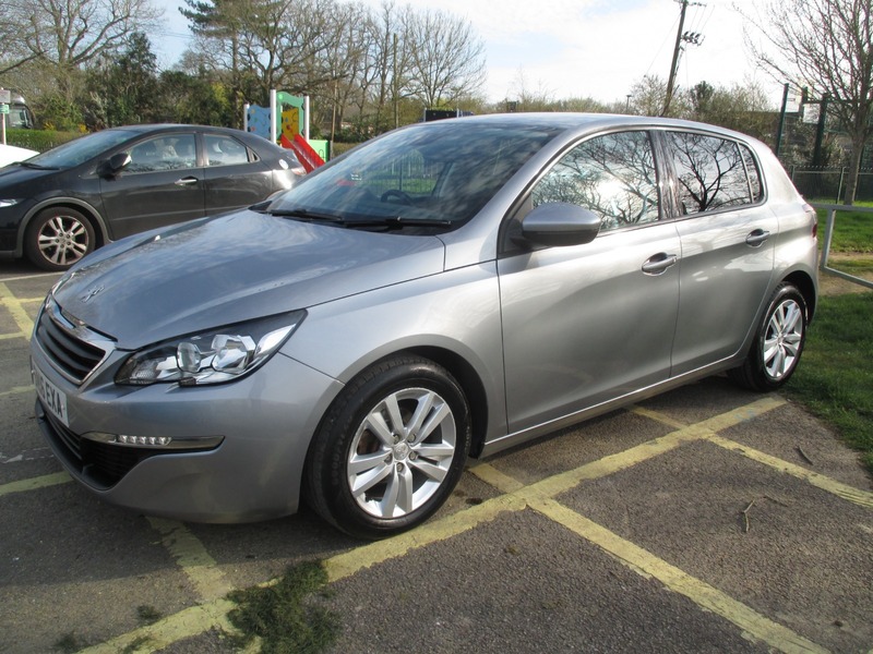 Used Peugeot 308 2016 for sale - 77968118: Photo 16