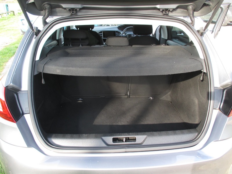 Used Peugeot 308 2016 for sale - 77968118: Photo 25