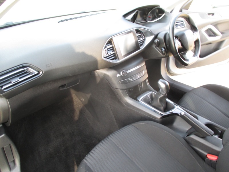 Used Peugeot 308 2016 for sale - 77968118: Photo 29