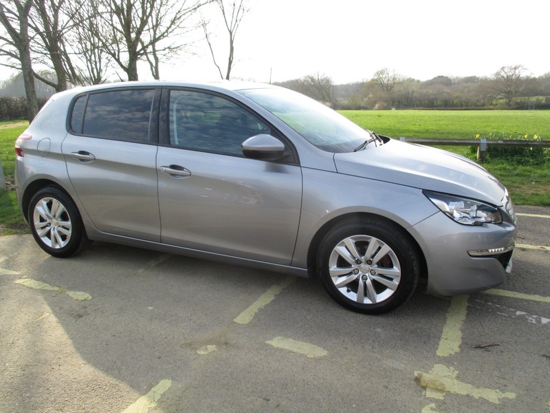 Used Peugeot 308 2016 for sale - 77968118: Photo 3