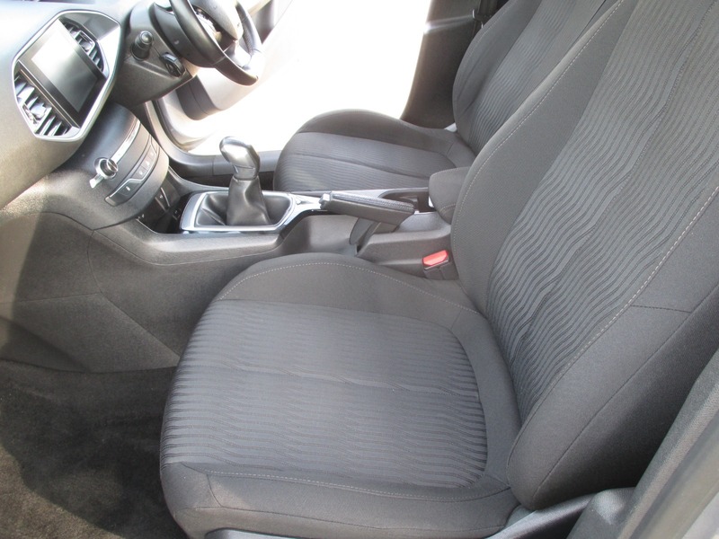 Used Peugeot 308 2016 for sale - 77968118: Photo 30