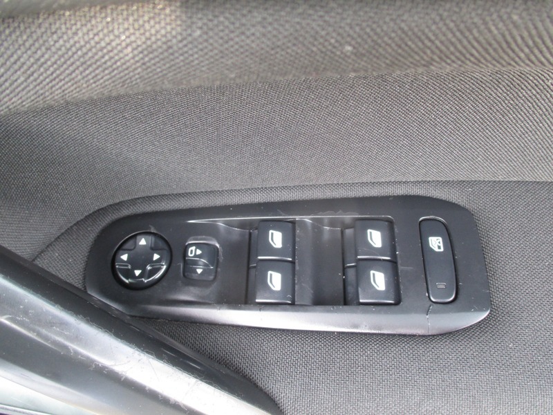 Used Peugeot 308 2016 for sale - 77968118: Photo 32