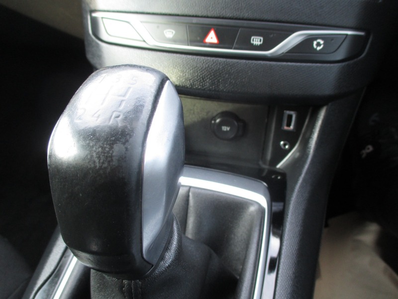 Used Peugeot 308 2016 for sale - 77968118: Photo 42