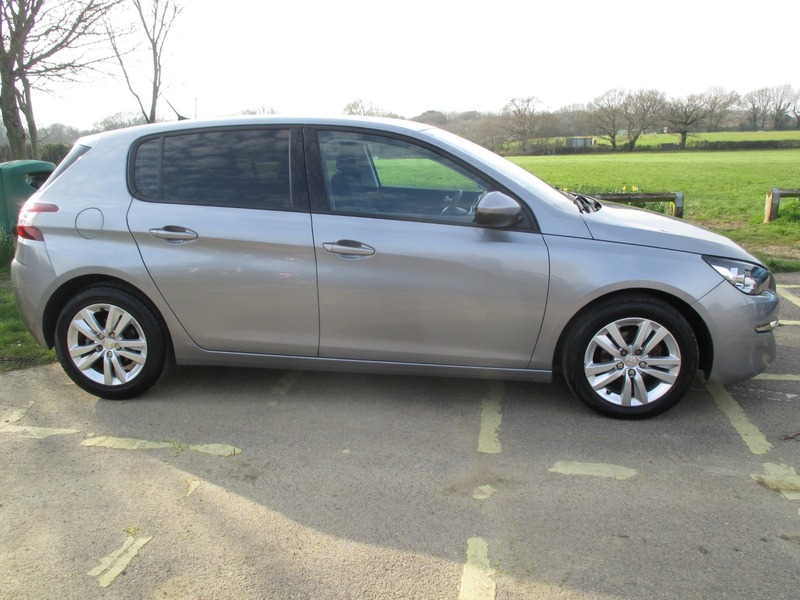 Used Peugeot 308 2016 for sale - 77968118: Photo 5