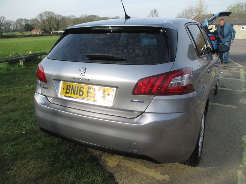 Used Peugeot 308 2016 for sale - 77968118: Photo 9