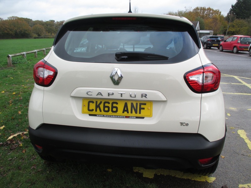 Used Renault Captur 2016 for sale - 76696969: Photo 10