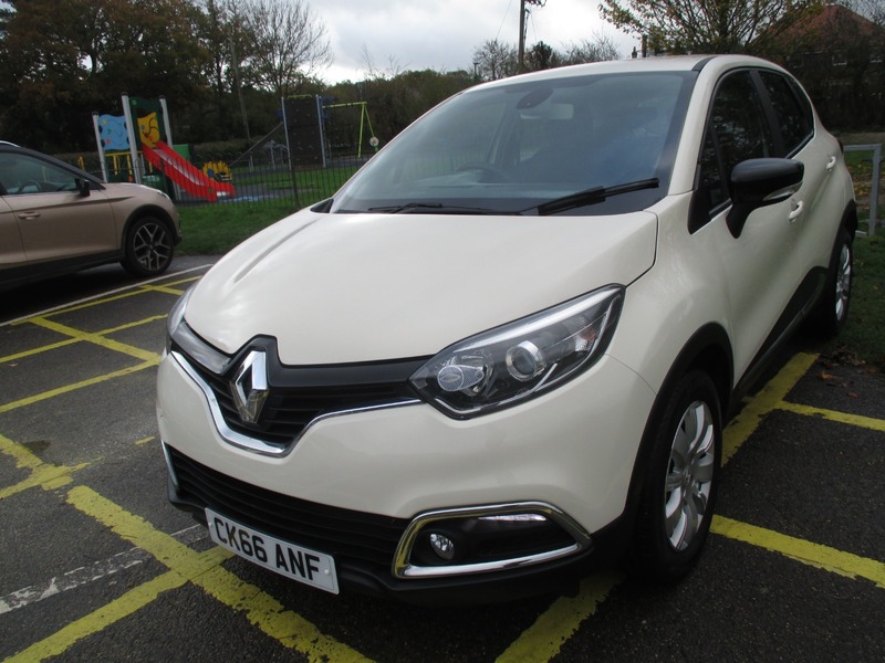 Used Renault Captur 2016 for sale - 76696969: Photo 18