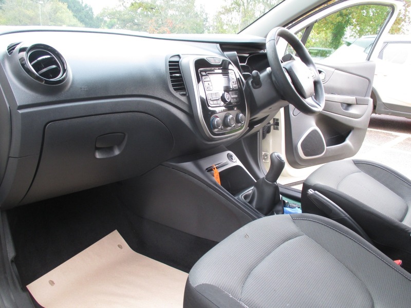 Used Renault Captur 2016 for sale - 76696969: Photo 30