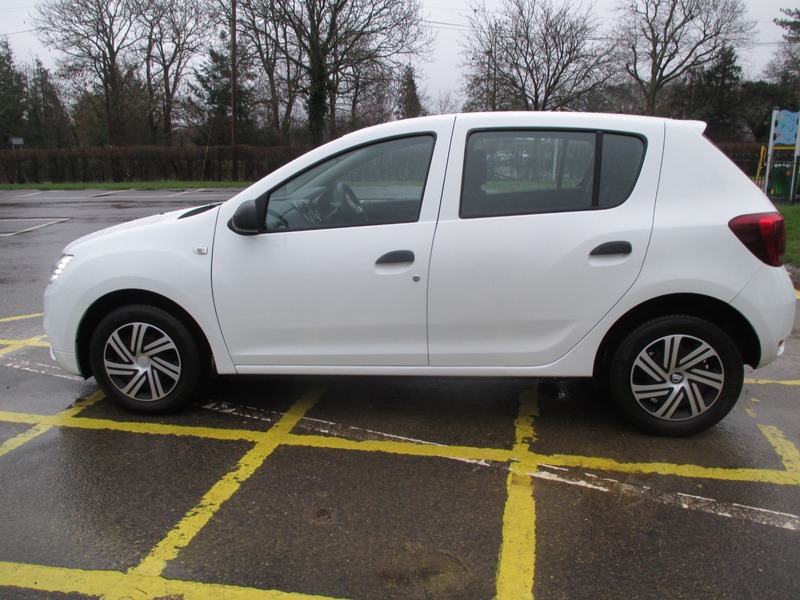 Used Dacia Sandero 2017 for sale - 77189023: Photo 14