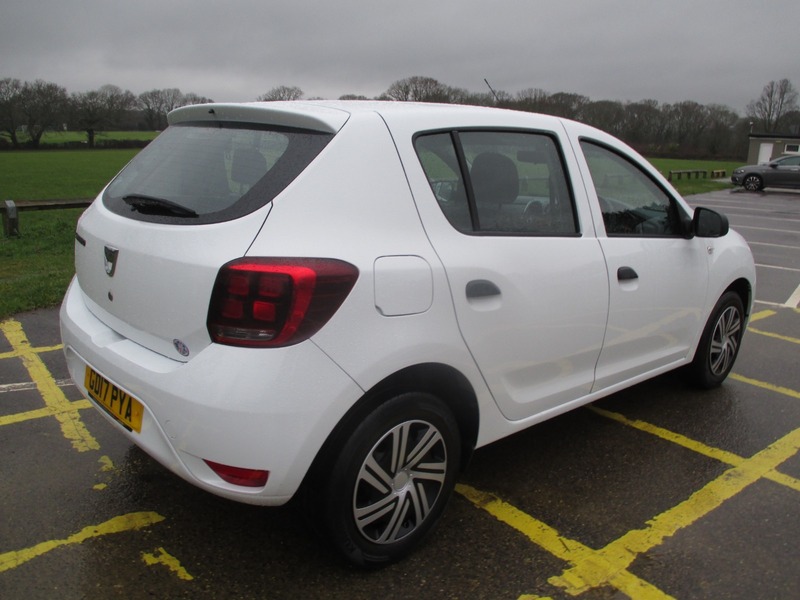 Used Dacia Sandero 2017 for sale - 77189023: Photo 8