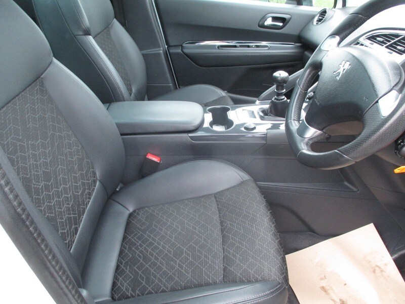 Used Peugeot 3008 2015 for sale - 77494395: Photo 22