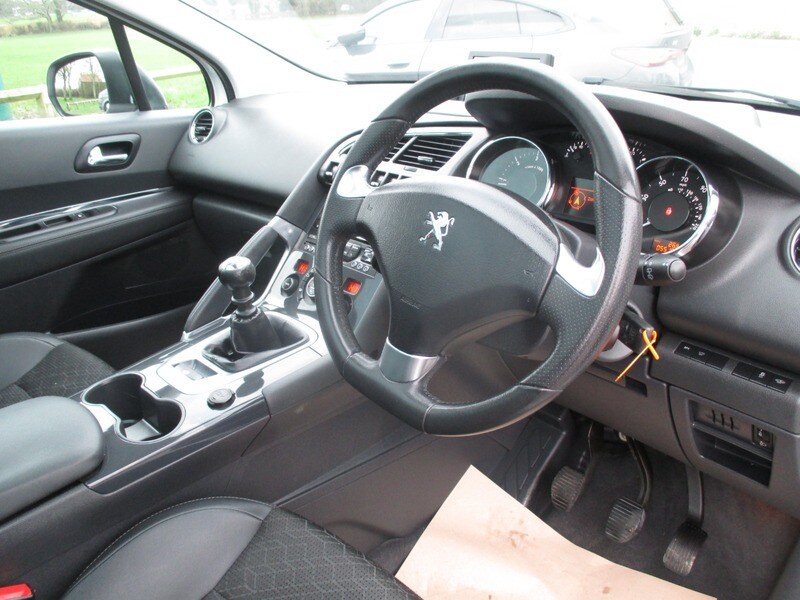 Used Peugeot 3008 2015 for sale - 77494395: Photo 23