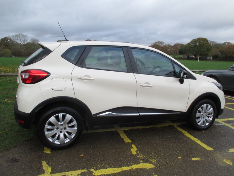 Used Renault Captur 2016 for sale - 76547438: Photo 7