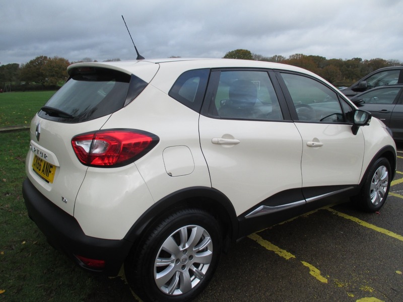 Used Renault Captur 2016 for sale - 76547438: Photo 8