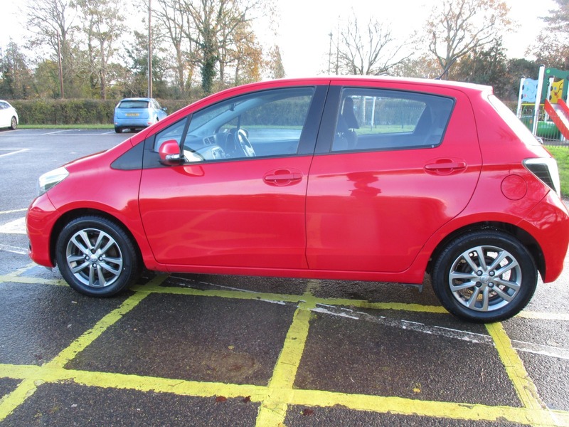 Used Toyota Yaris 2014 for sale - 76768943: Photo 14