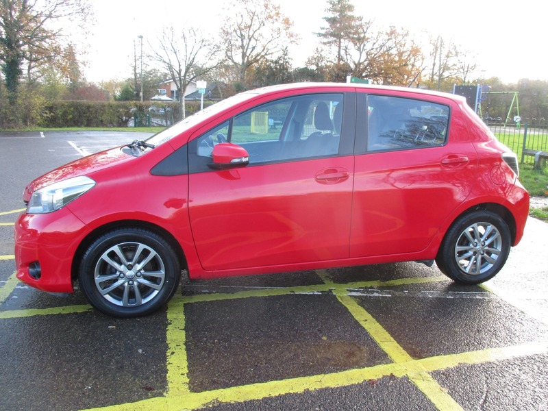 Used Toyota Yaris 2014 for sale - 76768943: Photo 15