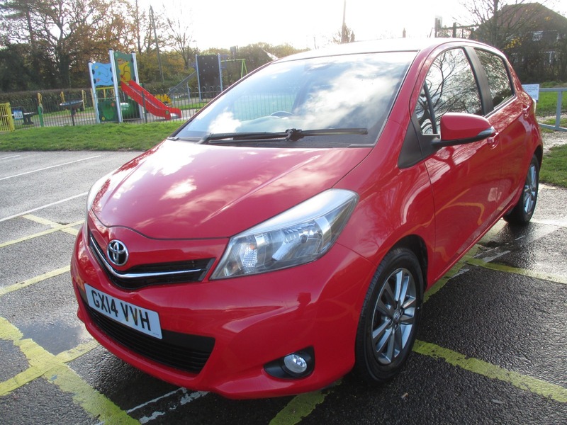 Used Toyota Yaris 2014 for sale - 76768943: Photo 17