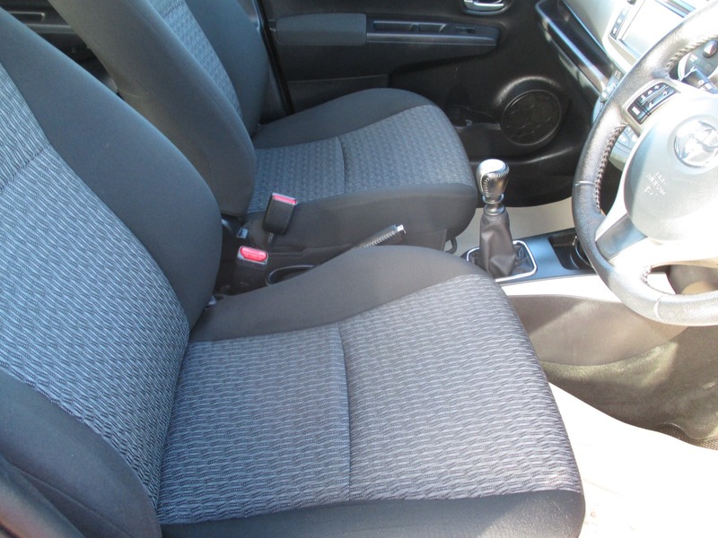 Used Toyota Yaris 2014 for sale - 76768943: Photo 21