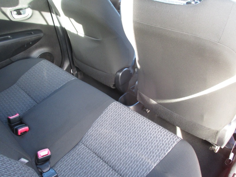 Used Toyota Yaris 2014 for sale - 76768943: Photo 25