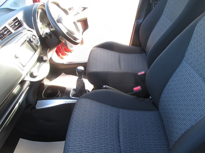 Used Toyota Yaris 2014 for sale - 76768943: Photo 31