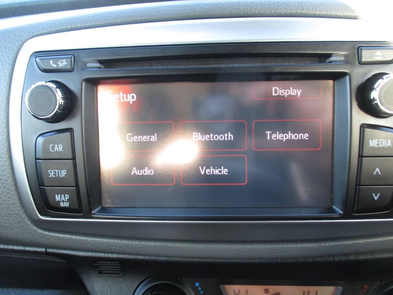 Used Toyota Yaris 2014 for sale - 76768943: Photo 38