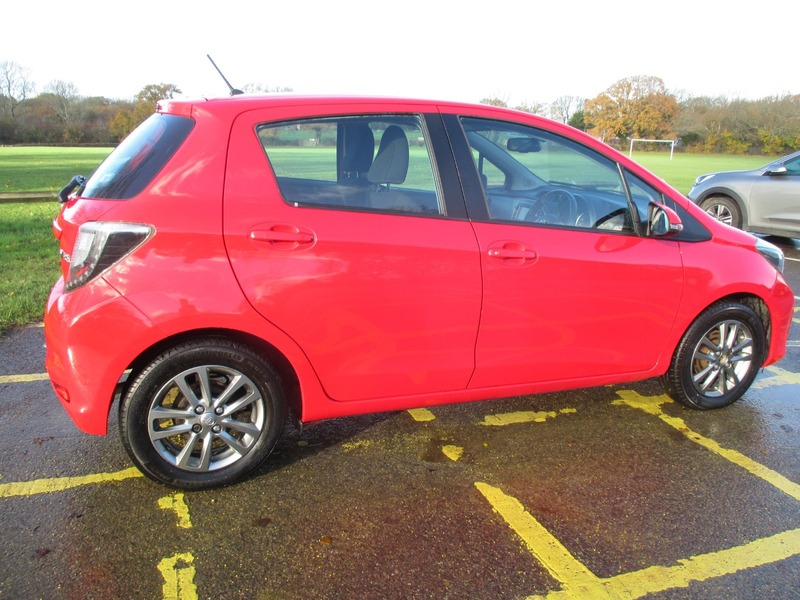 Used Toyota Yaris 2014 for sale - 76768943: Photo 7