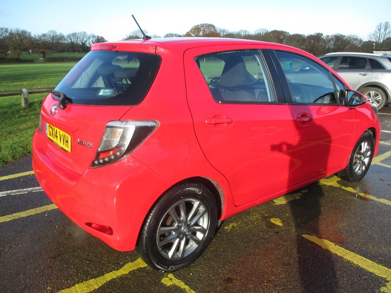 Used Toyota Yaris 2014 for sale - 76768943: Photo 8