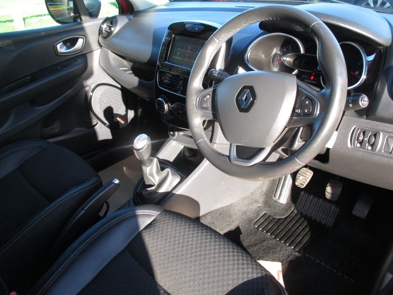 Used Renault Clio 2019 for sale - 76376419: Photo 22